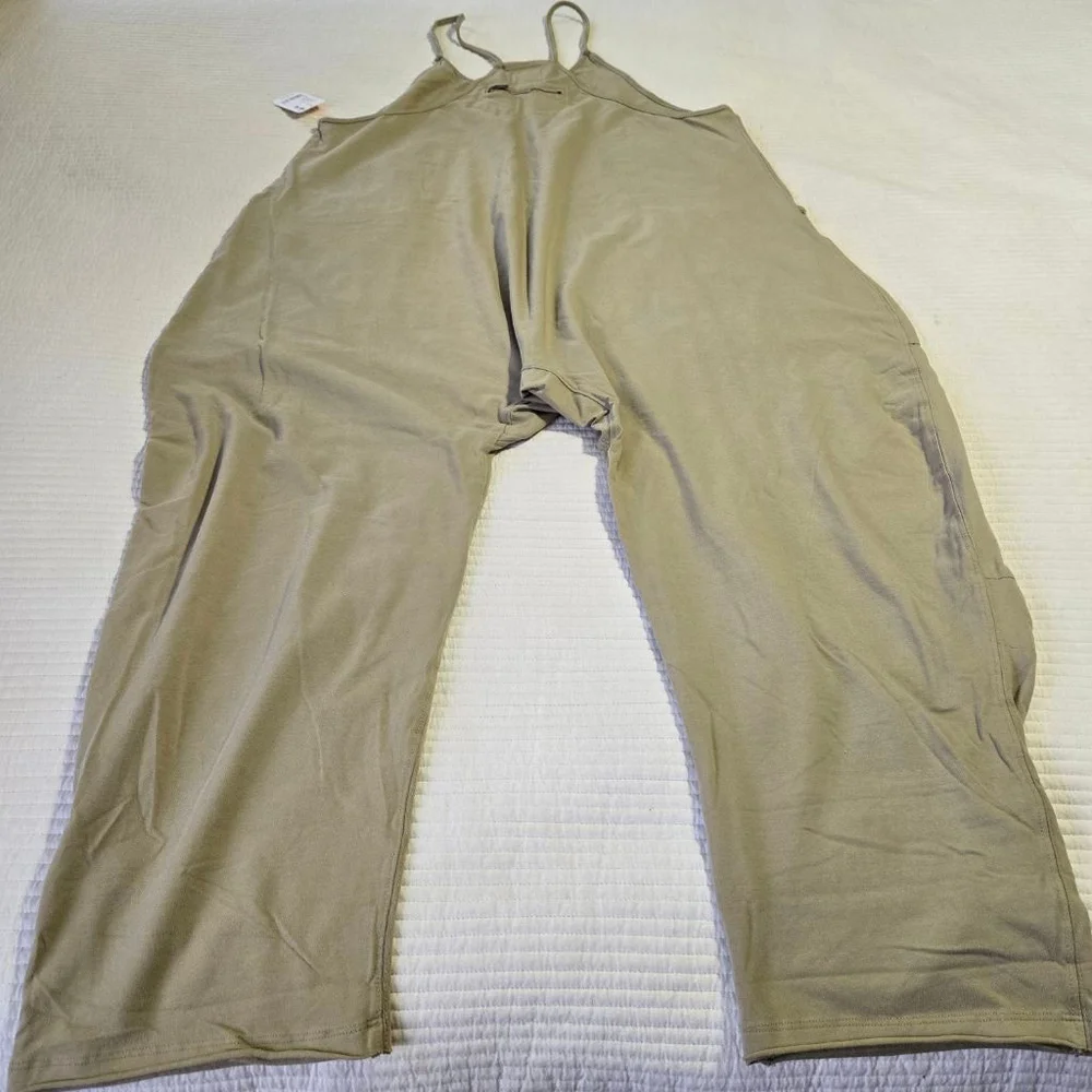 Women's Free People Movement Jumpsuit Size XS in Sage Stone Green - Picture 10 of 10